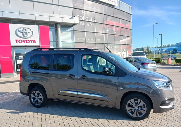 Toyota Proace City Verso cena 229900 przebieg: 1, rok produkcji 2023 z Wałbrzych małe 172